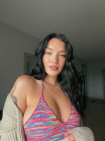 nude abbyygiirl doing custom content selfie