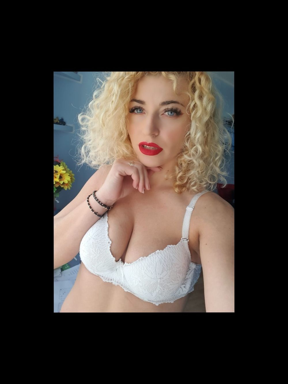 alessiuccia90 OnlyFans doing middle eastern