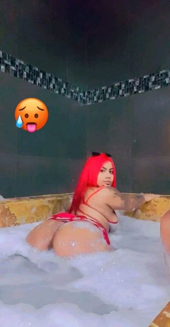 alexabella2021 OnlyFans latina selfie