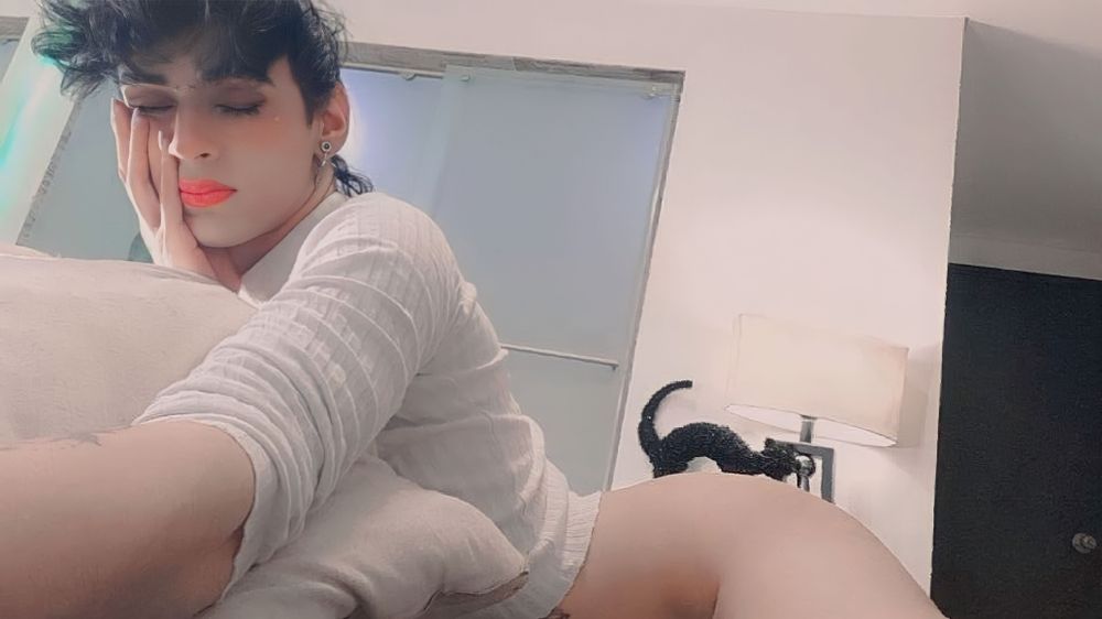 alexxhdz19 OnlyFans recording latina