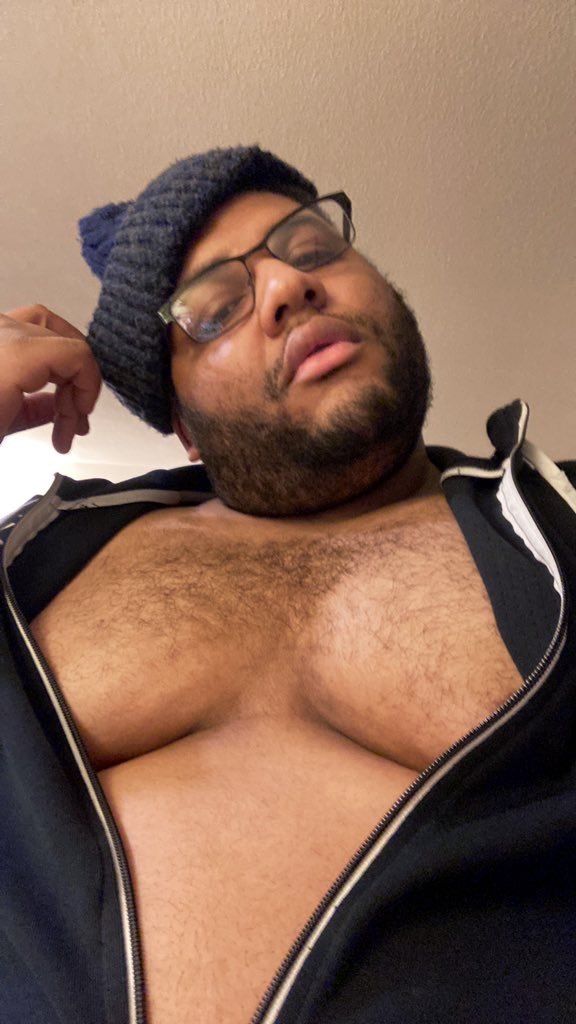 alexxxzanbear OnlyFans doing gay