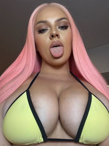 nude alicelauren doing latina selfie