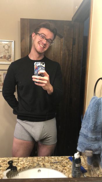 alippert OnlyFans United States selfie