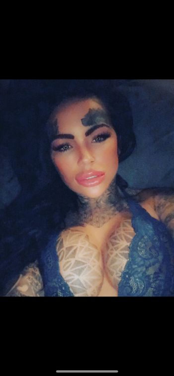 nude alishabarbie89 posting latina selfie