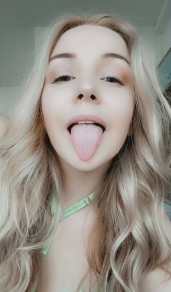 nude alissaquinn recording streamer selfie