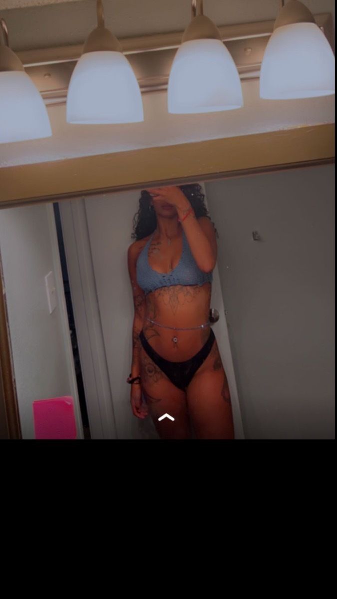 allie_kat01 OnlyFans recording latina