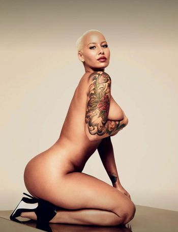 nude amberrose showing hispanic selfie