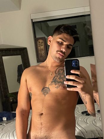 nude ambrose_suave recording white selfie