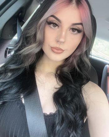 nude amethystsnowxx showing custom content