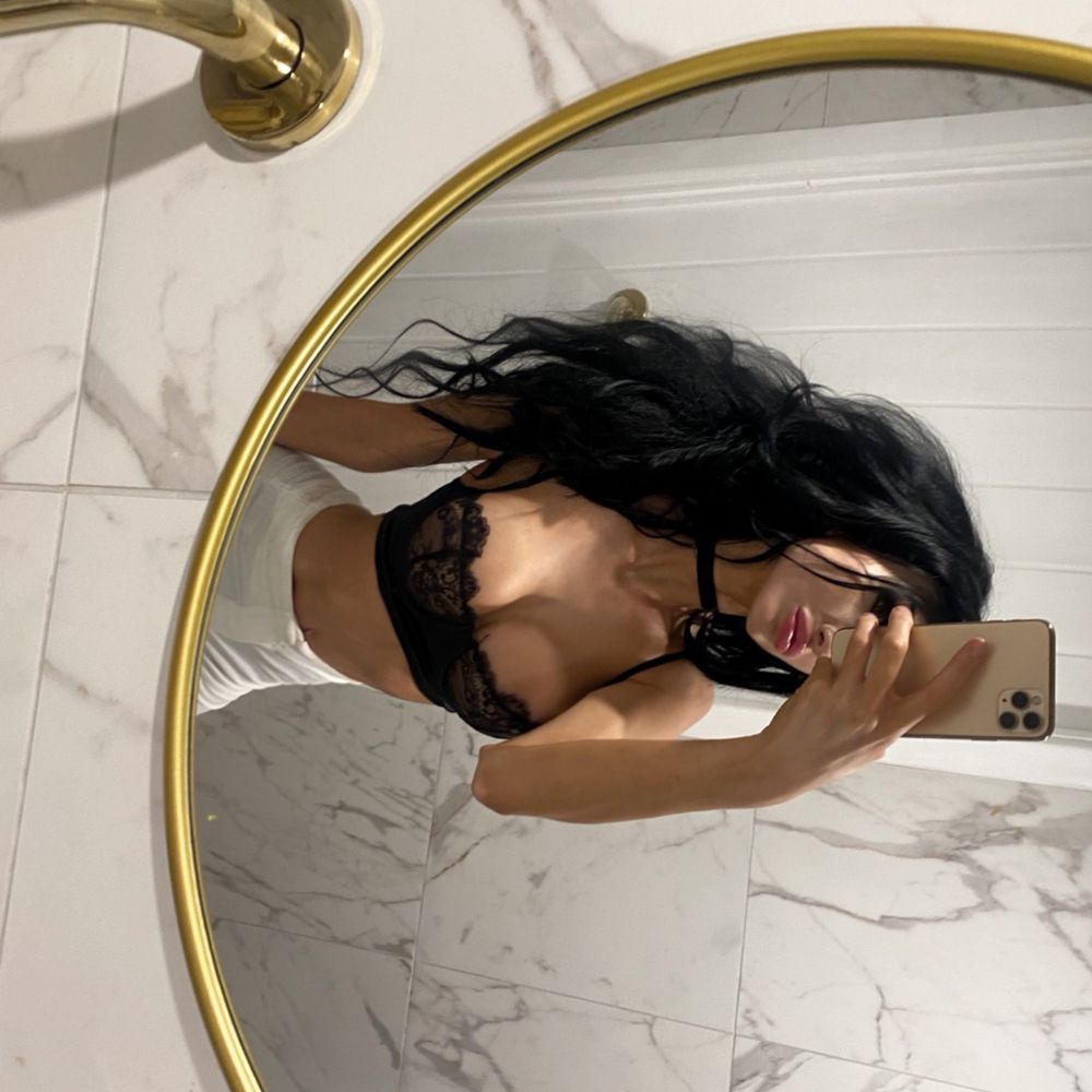 amydoll444 OnlyFans posting latina