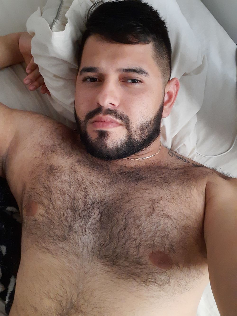 andresito1049 OnlyFans showing male