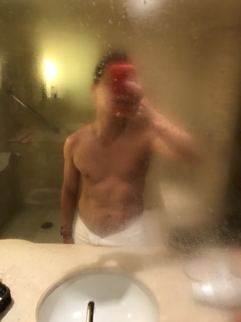 nude andrewsf recording fitness selfie