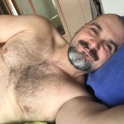 nude andromalios leaking spain selfie