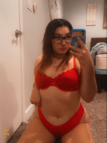 angelaaamf OnlyFans submissive selfie