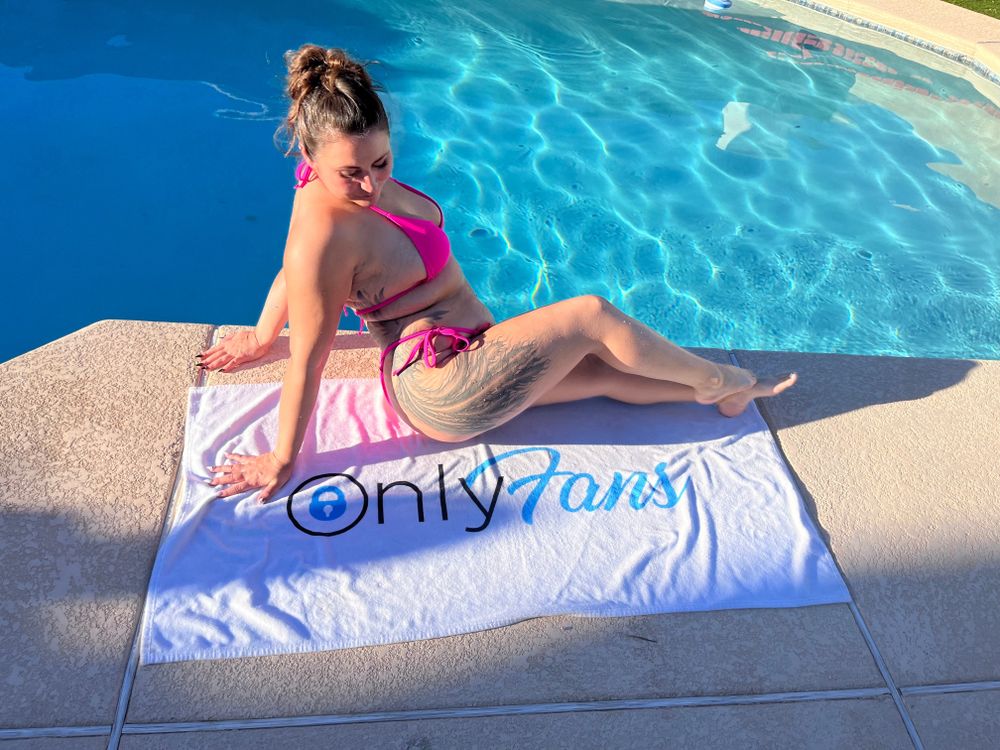 angellefae OnlyFans recording custom content