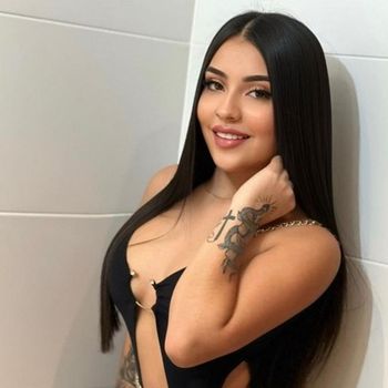 ariasstarx OnlyFans girlfriend