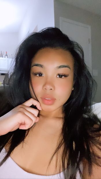 asiabunnyxo OnlyFans exhibitionism selfie