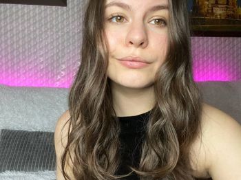 nude asya_sweet doing custom content