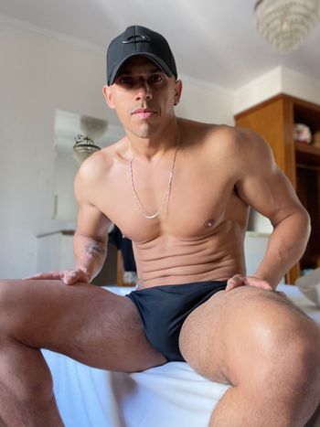 atorjohnny OnlyFans male selfie