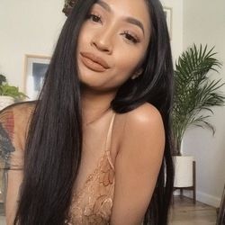 nude averyblack posting latina