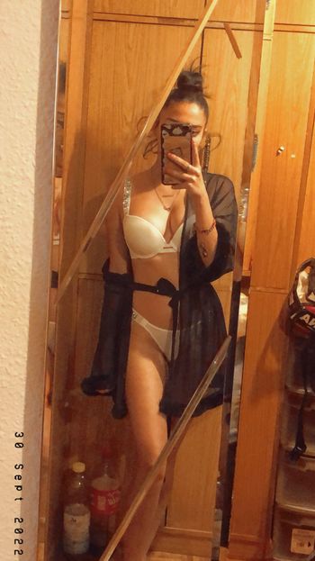 azariitta16 OnlyFans latina
