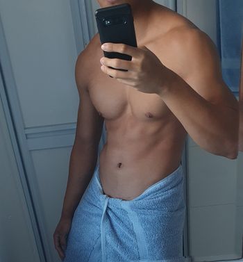 nude aznbiboi1 showing latina