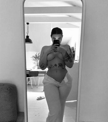 nude babe_latinaa doing latina