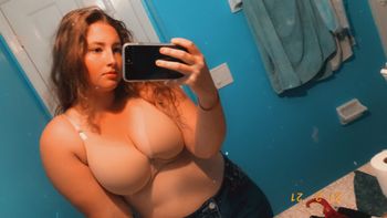 baby_girl1802 OnlyFans latina