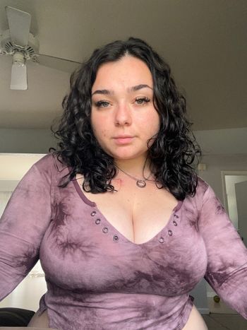 nude babygirl.diva doing 18 or 19 selfie