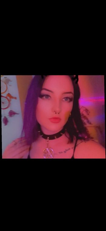 babygirl1999666 OnlyFans custom content selfie