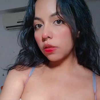 nude baddiebonnie recording latina selfie