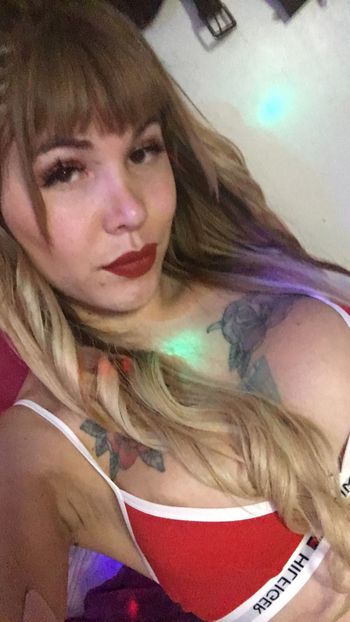 nude barbiejanysytodo posting latina selfie