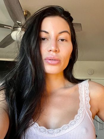 nude bellarooxo showing latina selfie