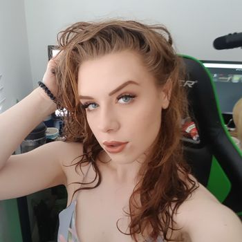 nude best_turnip leaking streamer selfie