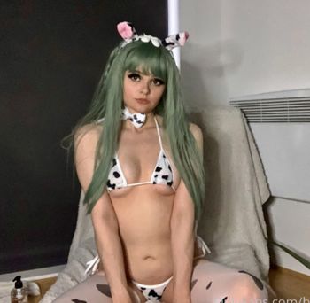 nude bibunnyxo posting streamer selfie