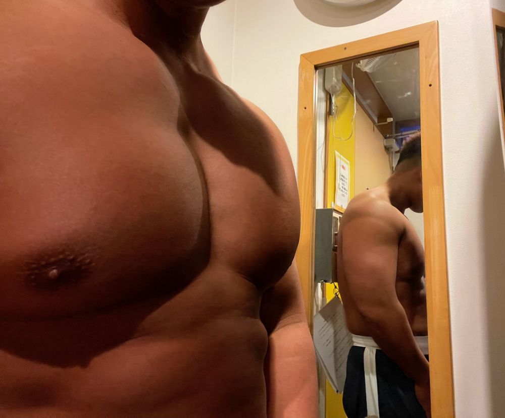 big_kota OnlyFans showing male