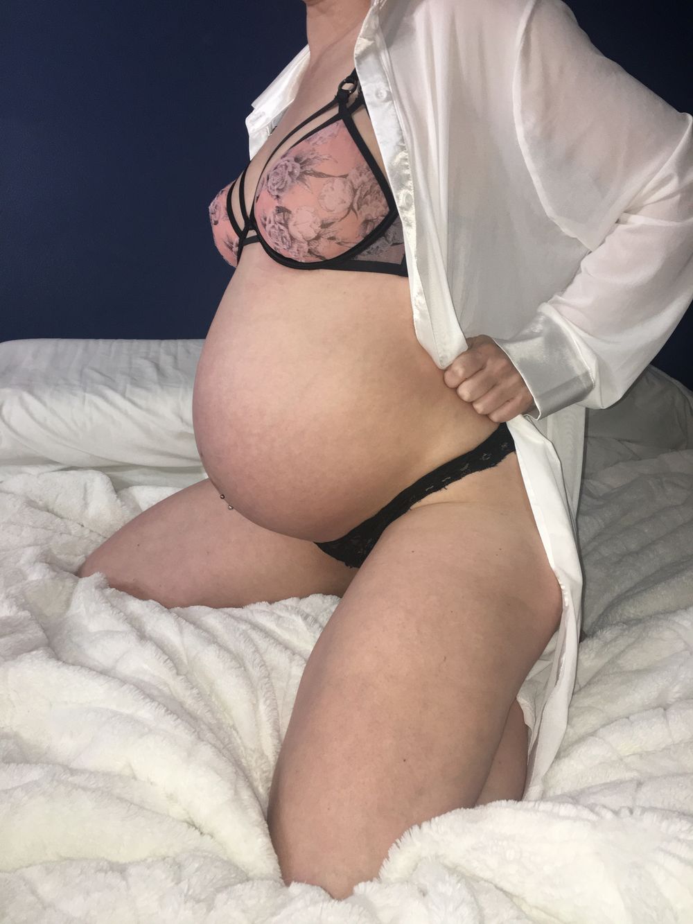 blackedmom OnlyFans recording pregnant