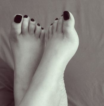 bluesun02 OnlyFans feet selfie