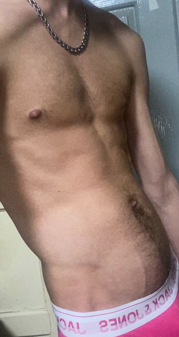 nude bossboi304 latina selfie