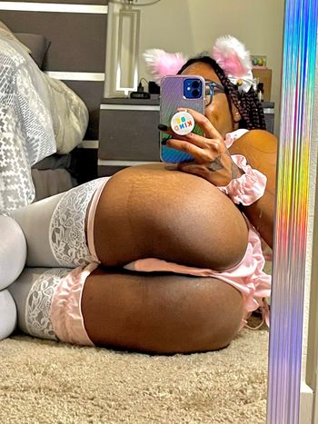 nude braindeadbunni dancing selfie