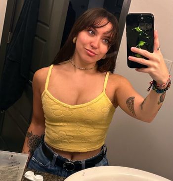 nude brittxelizabeth doing latina selfie