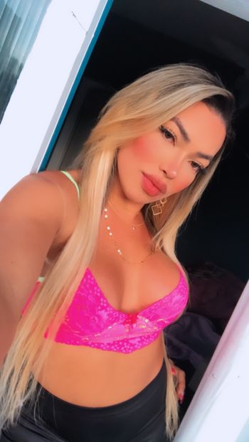 nude bruna_sarahh doing latina