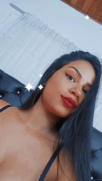 camiladuque6 OnlyFans streamer selfie