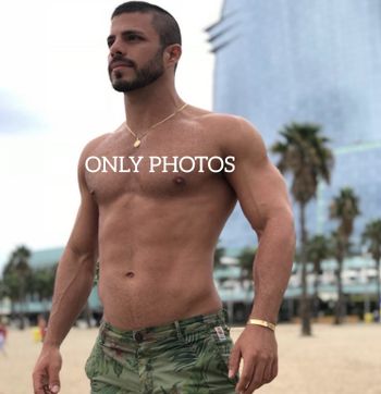 nude carlitosxfree posting male