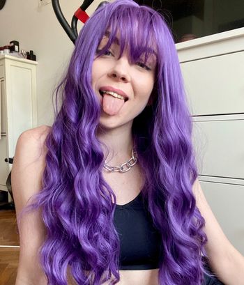 nude carolinecandyfree leaking streamer selfie