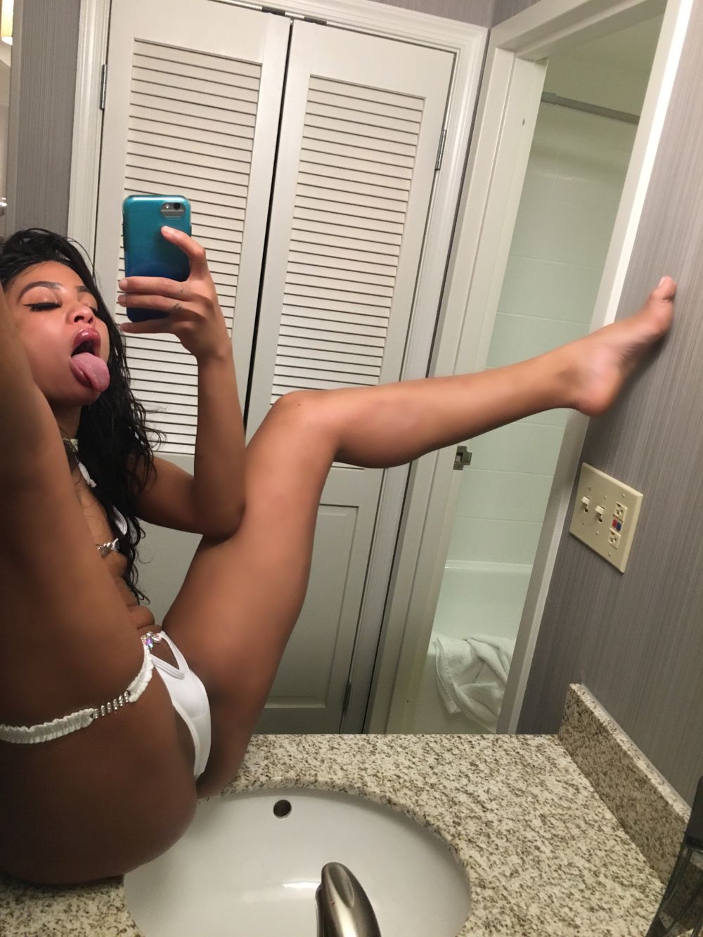 cassaleyna OnlyFans recording big ass