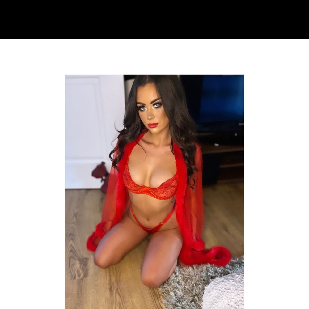 ccarlyyyx OnlyFans recording exhibitionism