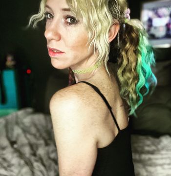 nude charleesweets leaking blonde selfie