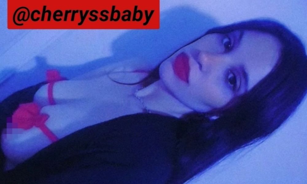 cherryssbaby OnlyFans showing united states