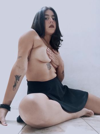 nude chiarazhu posting latina